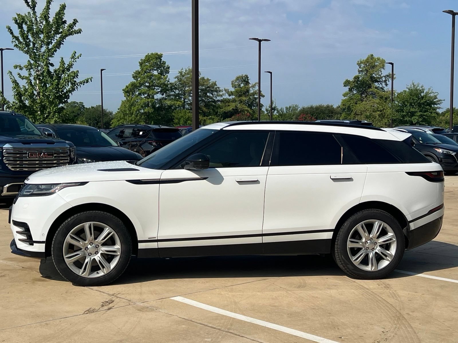 Used 2021 Land Rover Range Rover Velar R-Dynamic S AWD/4WD image 6