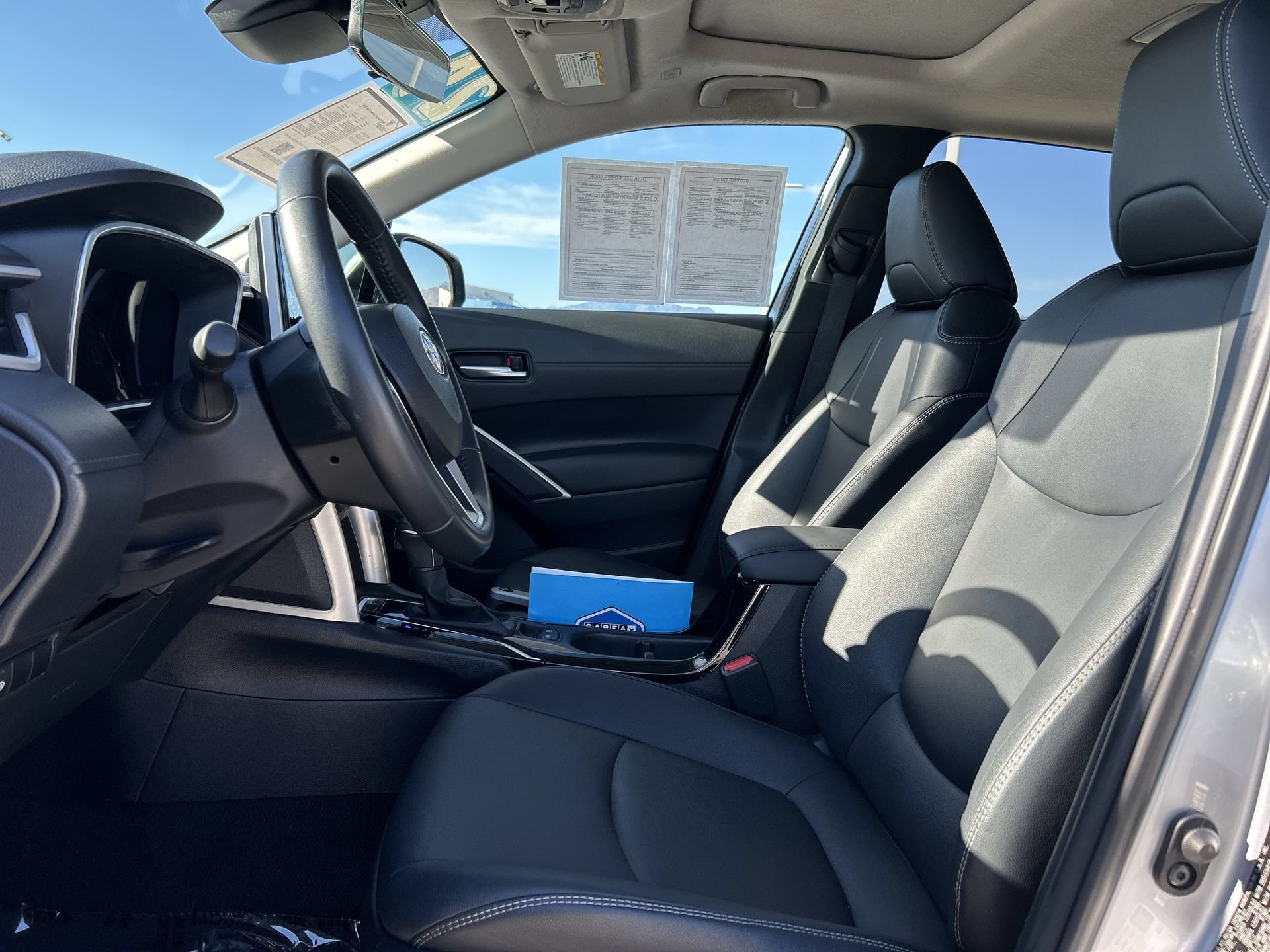Used 2024 Toyota Corolla Cross XLE w/ Convenience Package FWD image 13