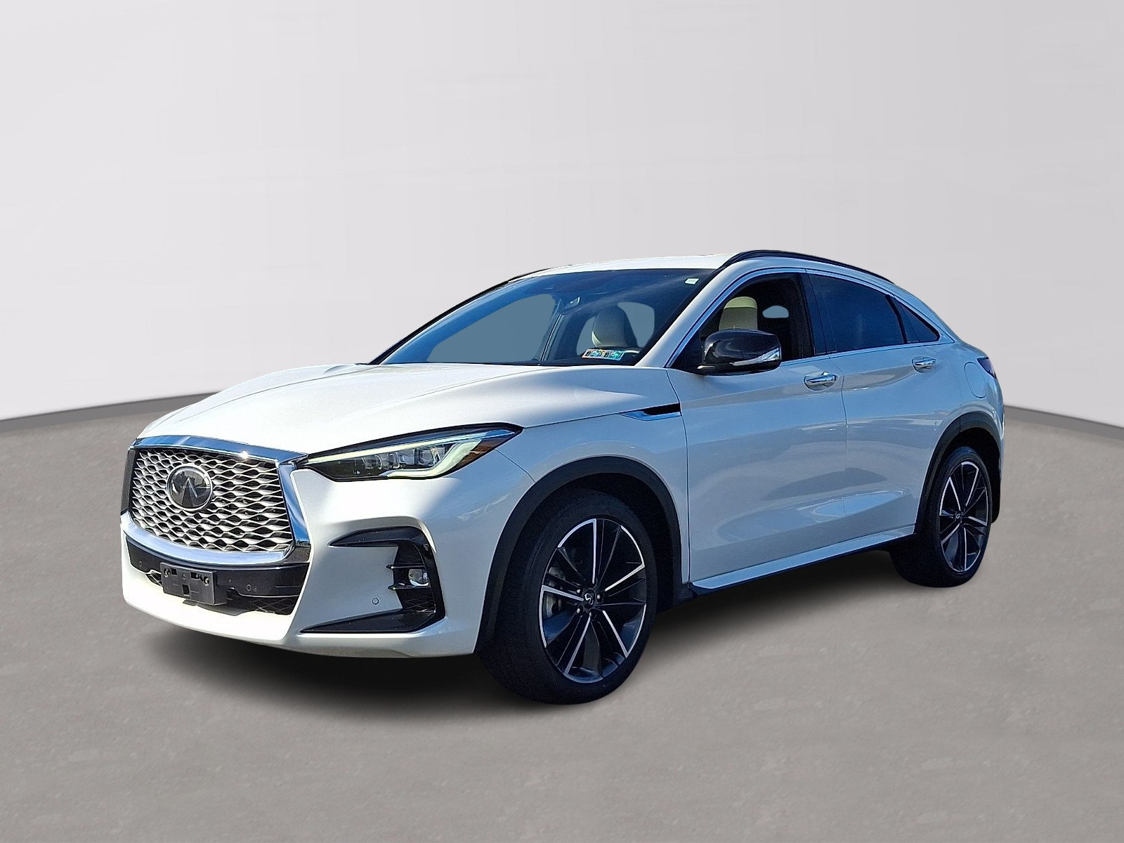 Used 2023 INFINITI QX55 Essential AWD/4WD image 3