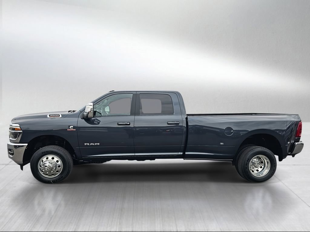 New 2026 RAM 3500 Laramie w/ Towing Technology Group AWD/4WD image 3