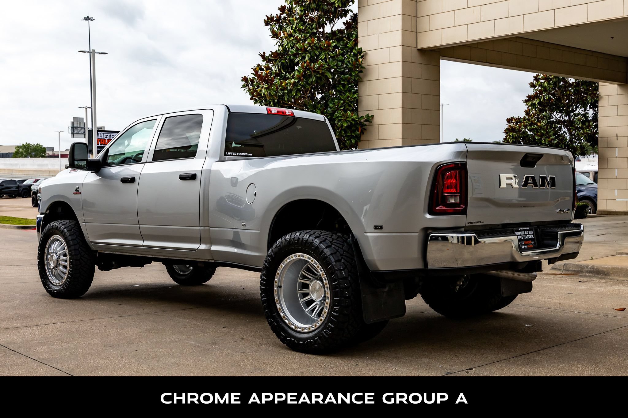 Used 2026 RAM 3500 Tradesman w/ Chrome Appearance Group A AWD/4WD image 7
