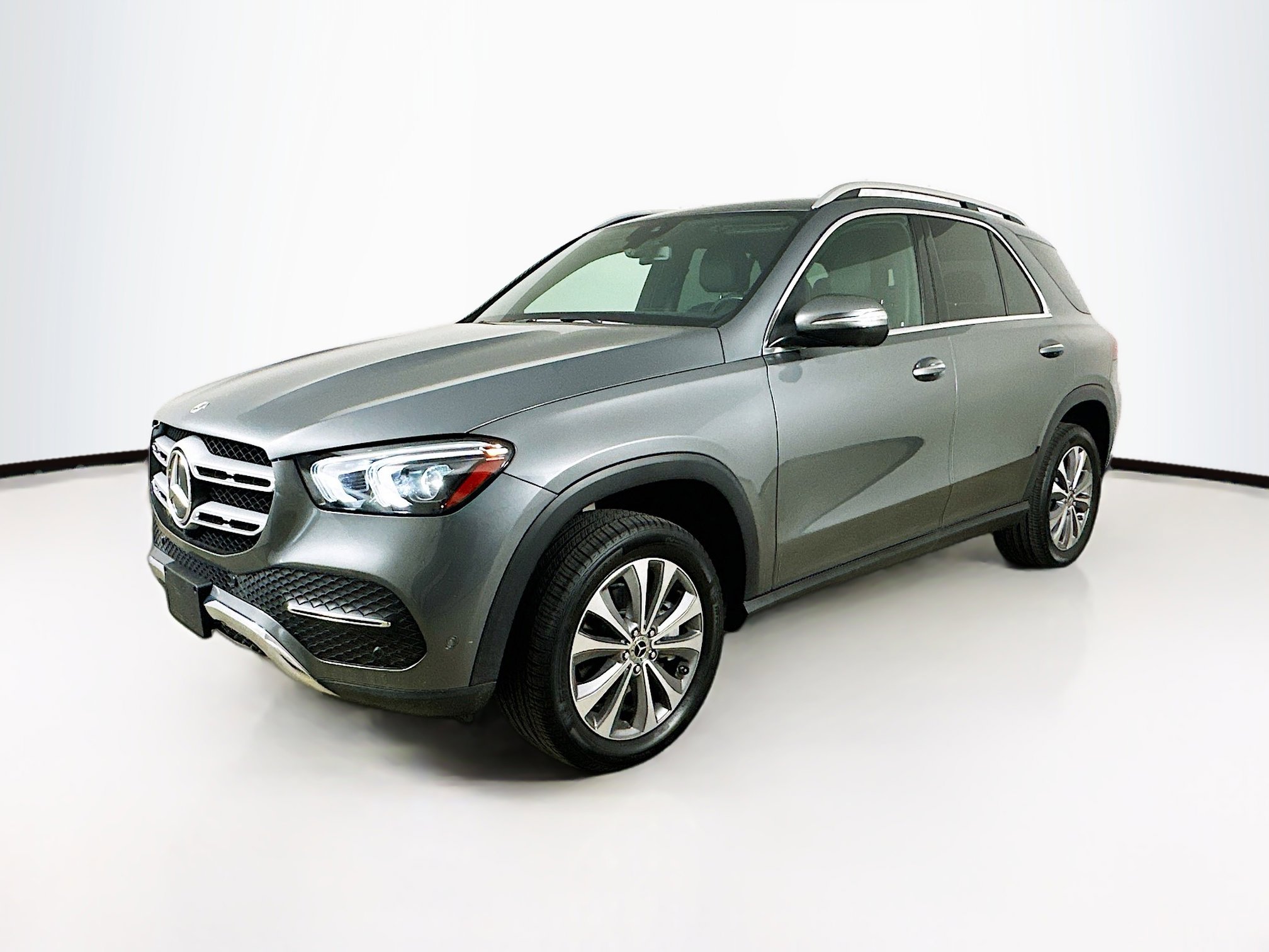 Certified 2021 Mercedes-Benz GLE 350 4MATIC w/ Premium Package image 3