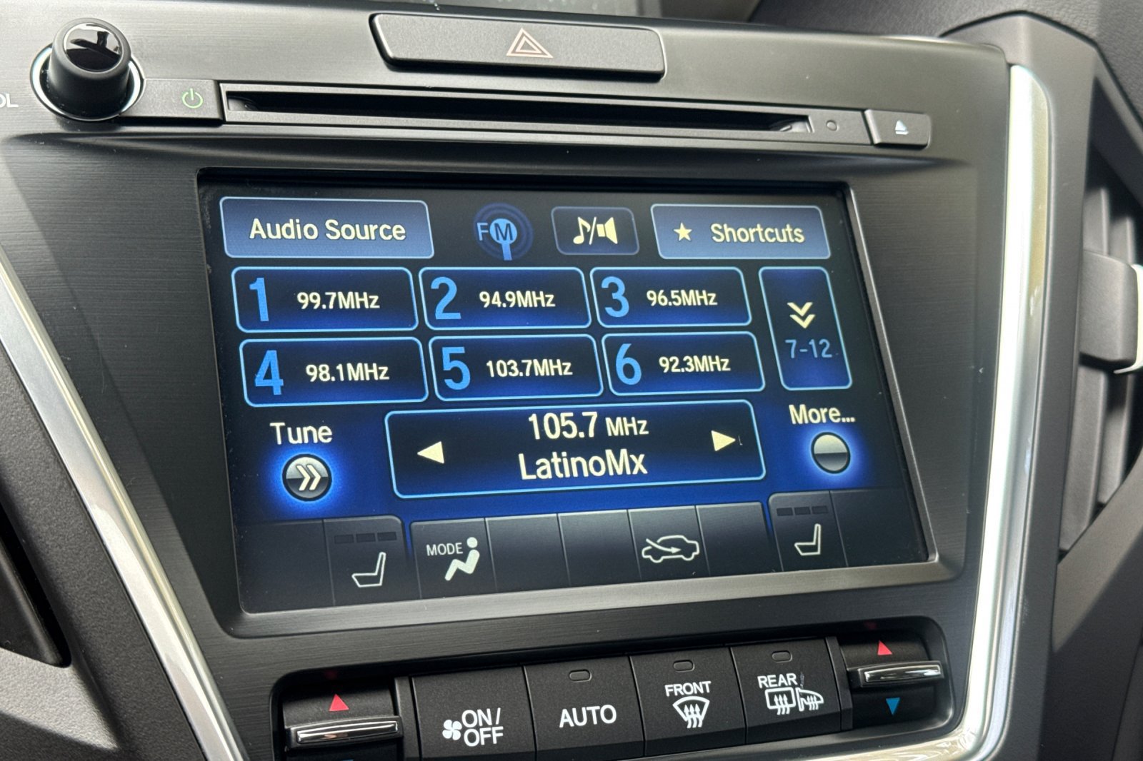 Used 2016 Acura MDX SH-AWD image 18