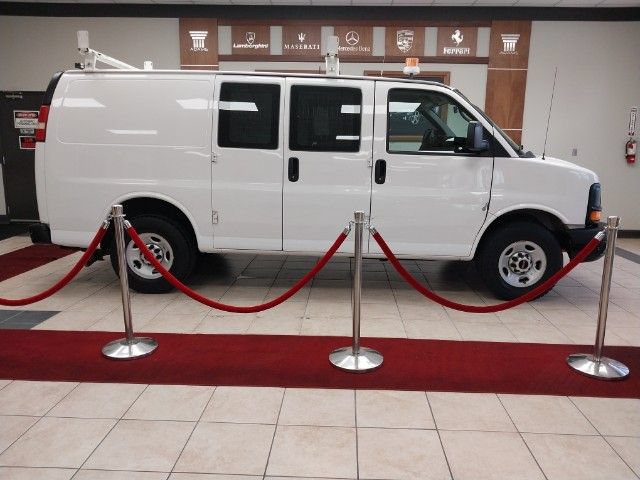 Used 2013 GMC Savana 2500 w/ Cold Climate Package RWD image 7