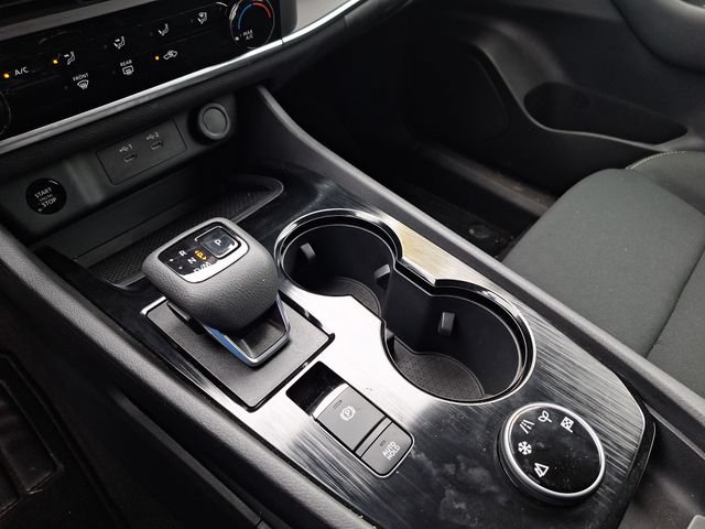 Certified 2025 Nissan Rogue S AWD/4WD image 23