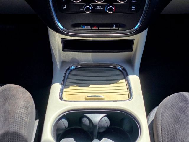 Used 2013 Dodge Grand Caravan SXT FWD image 28