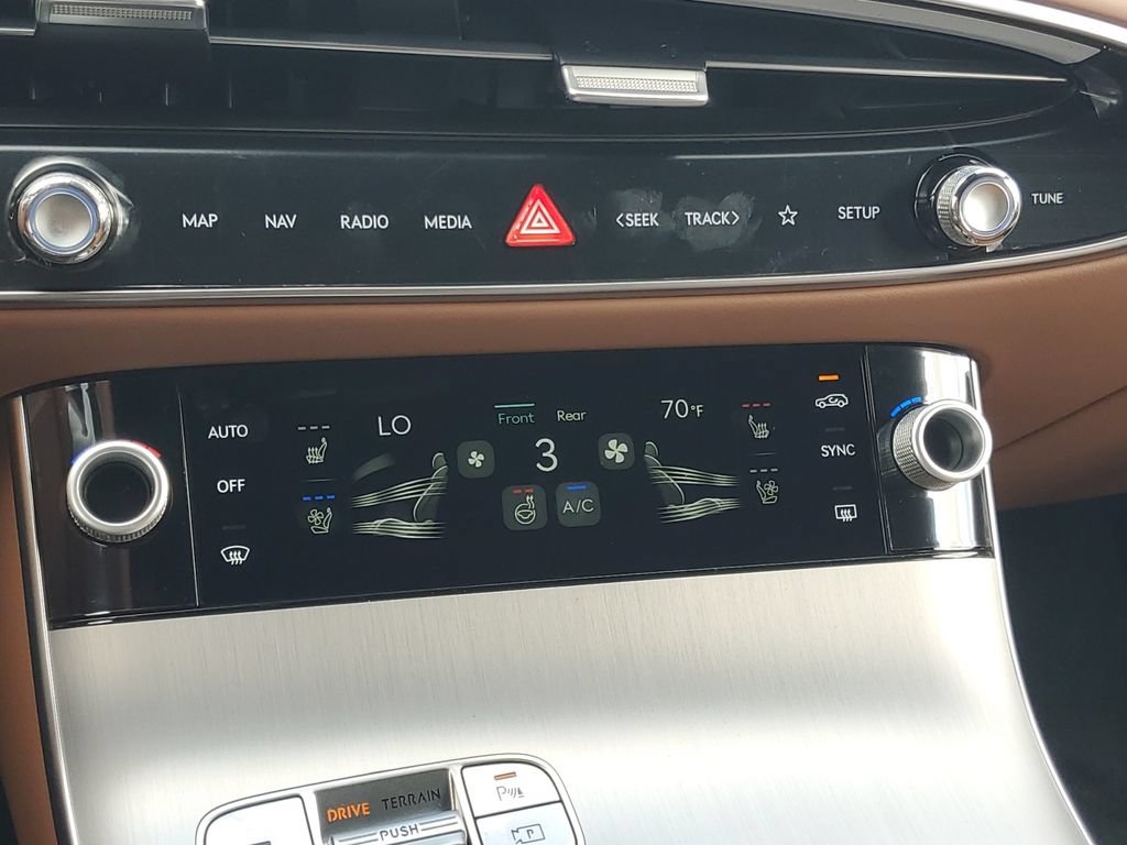 New 2026 Genesis GV70 2.5T Advanced AWD/4WD image 25