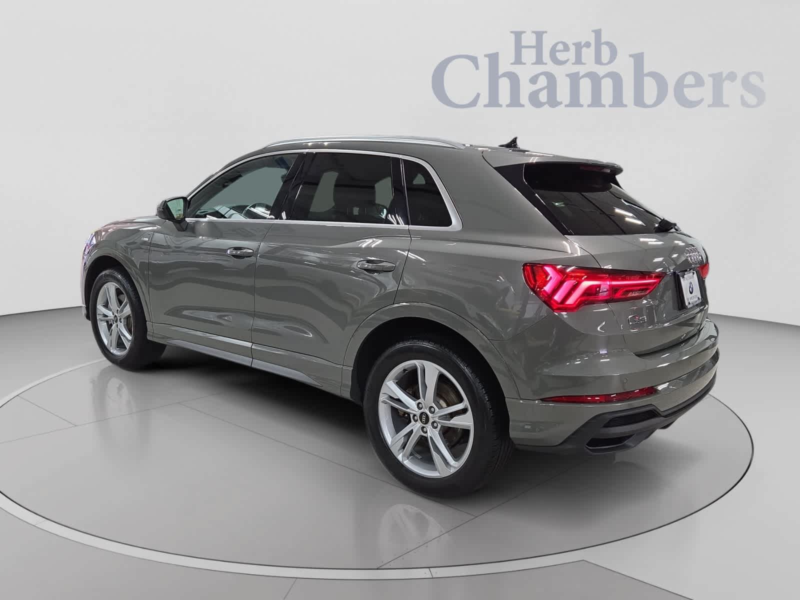Used 2024 Audi Q3 2.0T Premium Plus AWD/4WD image 3
