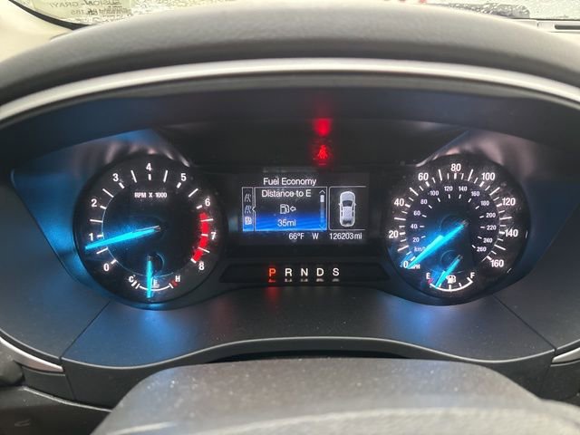 Used 2015 Ford Fusion SE FWD image 12