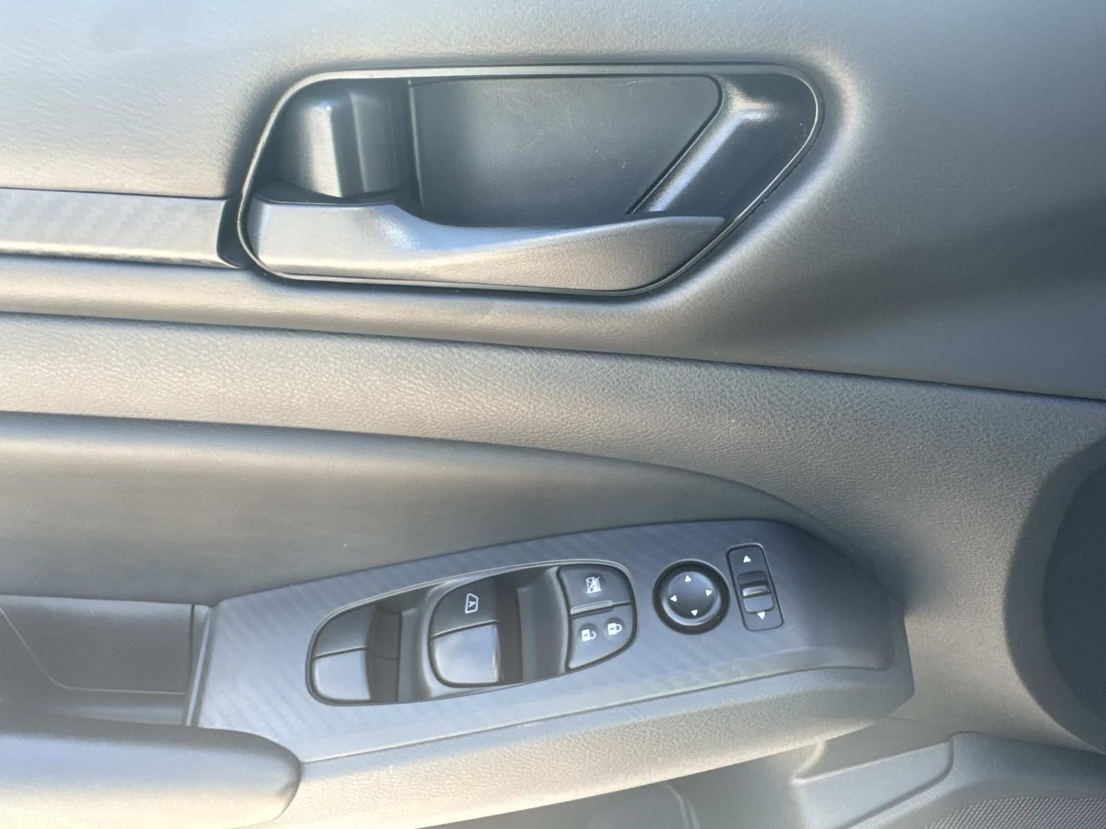 Used 2024 Nissan Altima 2.5 S FWD image 20