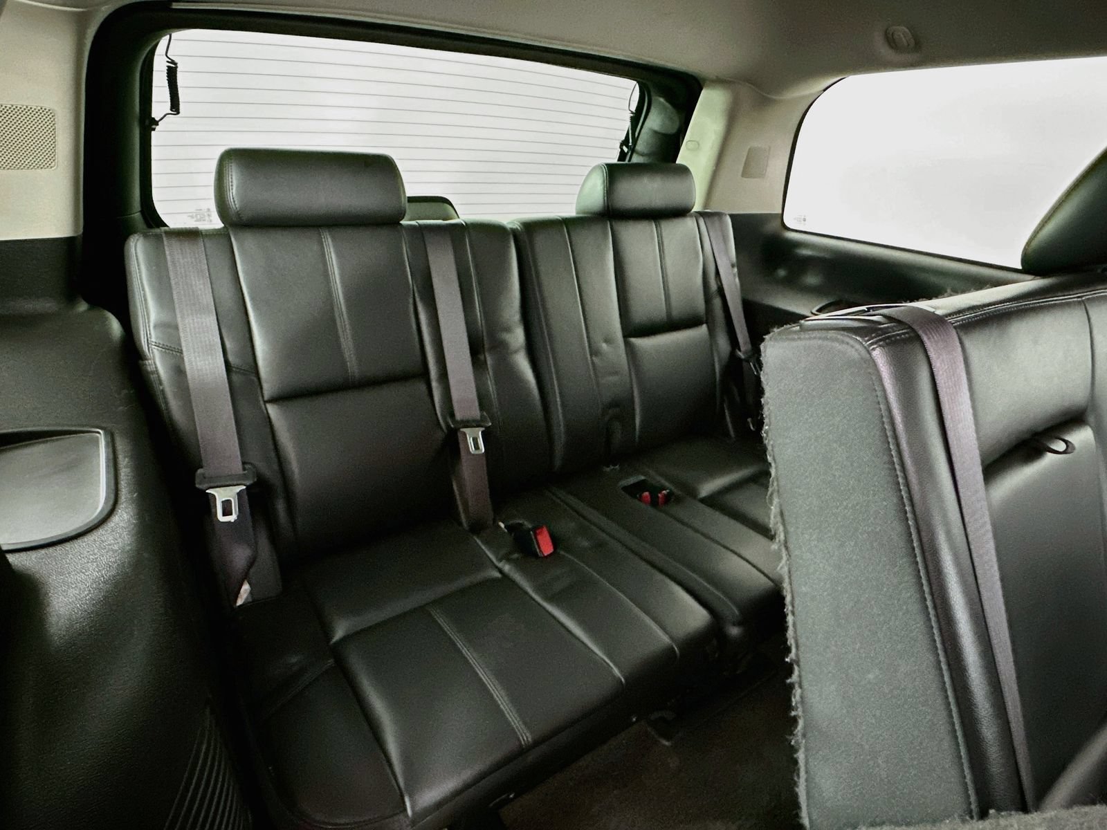 Used 2013 Chevrolet Tahoe LT w/ Luxury Package AWD/4WD image 30