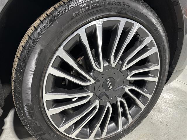 Used 2022 Lincoln Corsair Reserve w/ Sport Package image 12