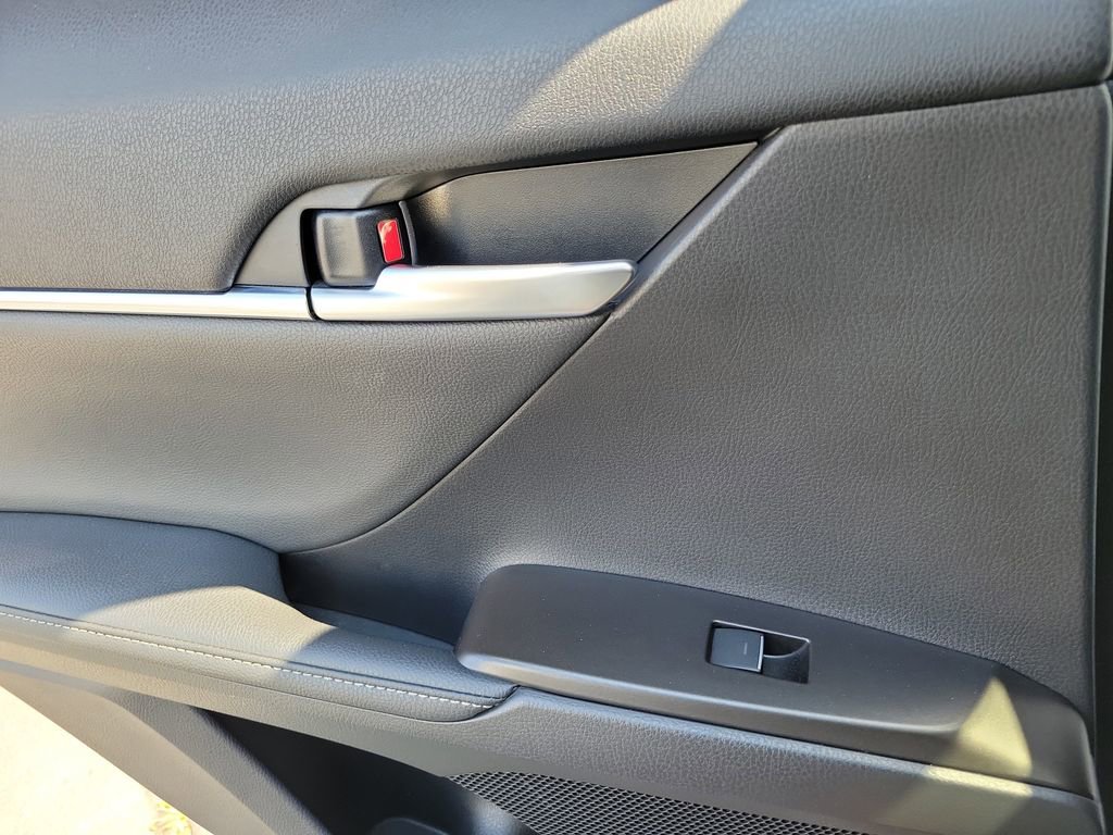 Used 2024 Toyota Camry XSE FWD image 26