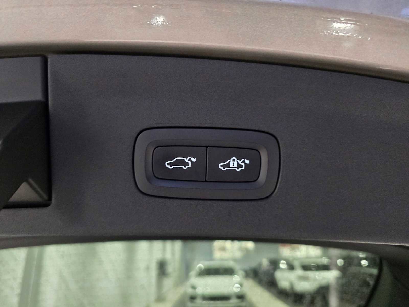 Used 2022 Polestar Polestar 2 w/ Plus Package image 21