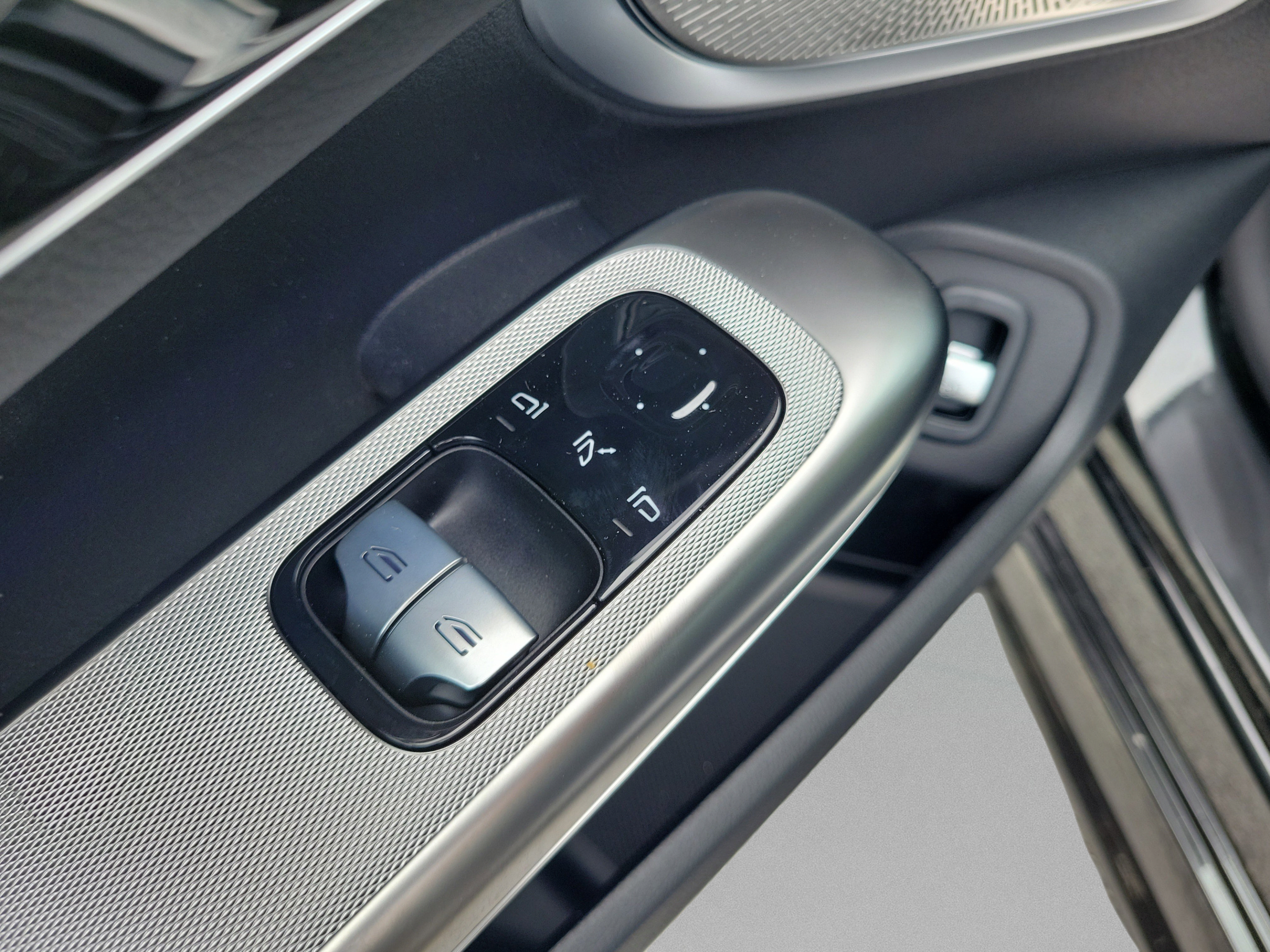 New 2026 Mercedes-Benz CLE 300 4MATIC Coupe image 8
