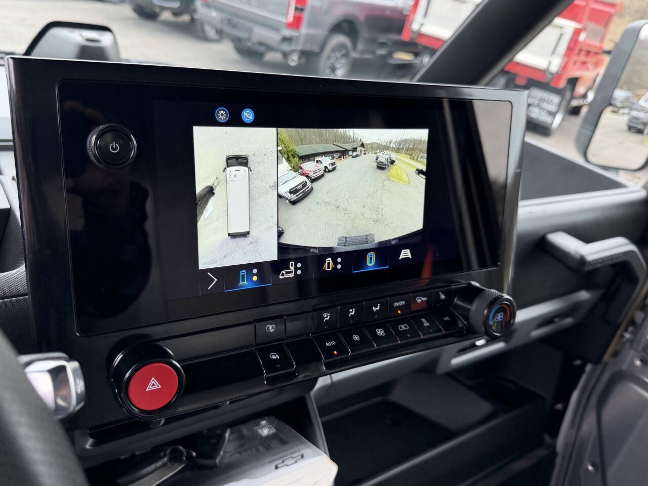 Used 2025 Chevrolet Brightdrop 600 image 48