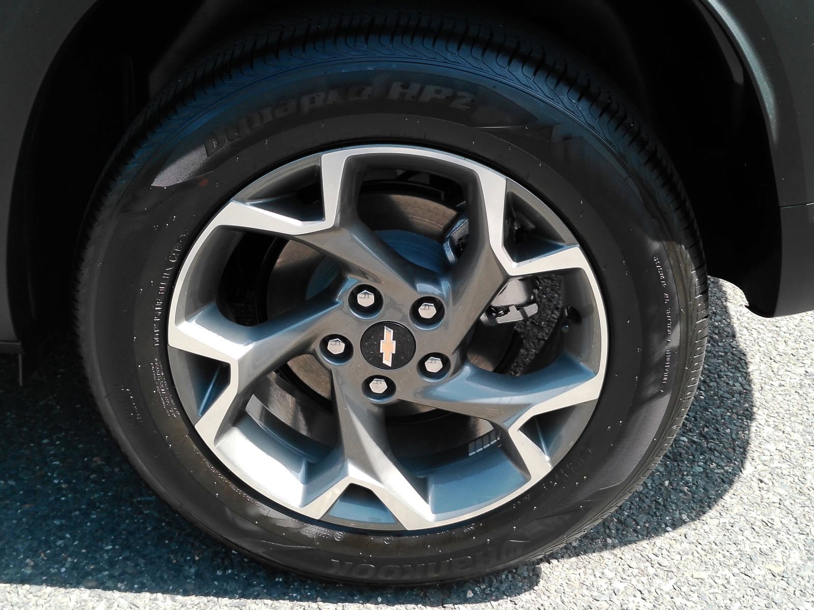Used 2025 Chevrolet Trax LT FWD image 29