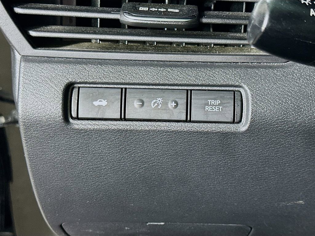 Used 2022 Nissan Altima 2.5 SV image 21