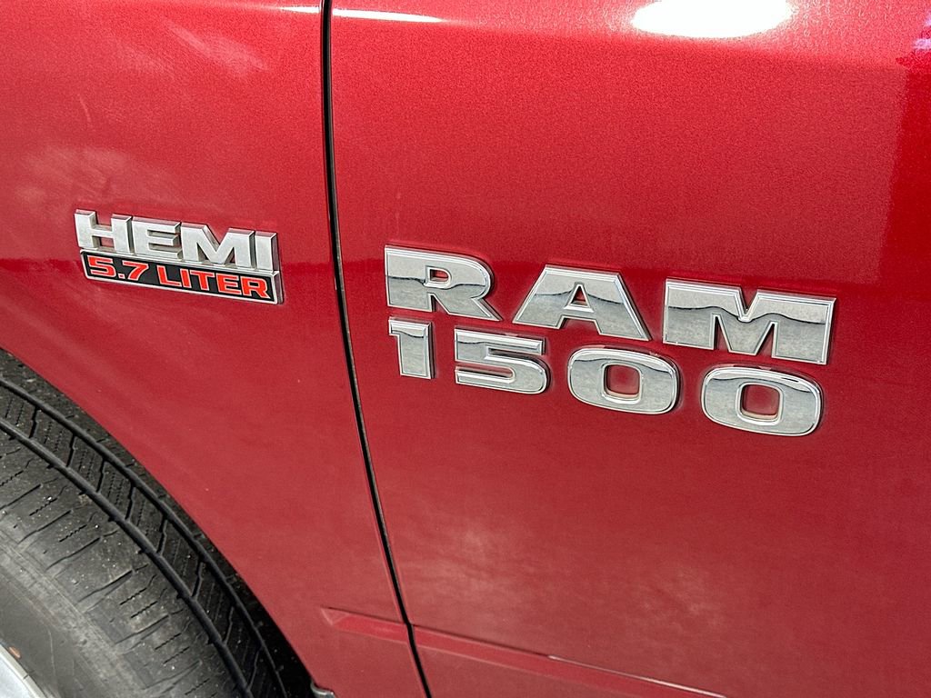 Used 2015 RAM 1500 Express AWD/4WD image 25