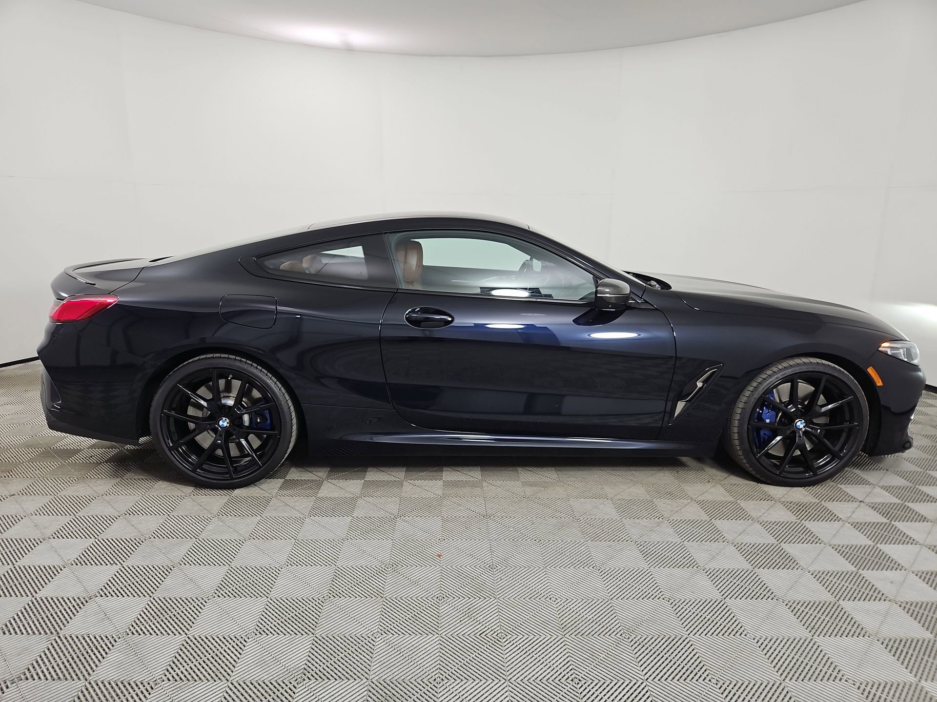 Used 2020 BMW M850i xDrive Coupe w/ M Carbon Exterior Package image 8