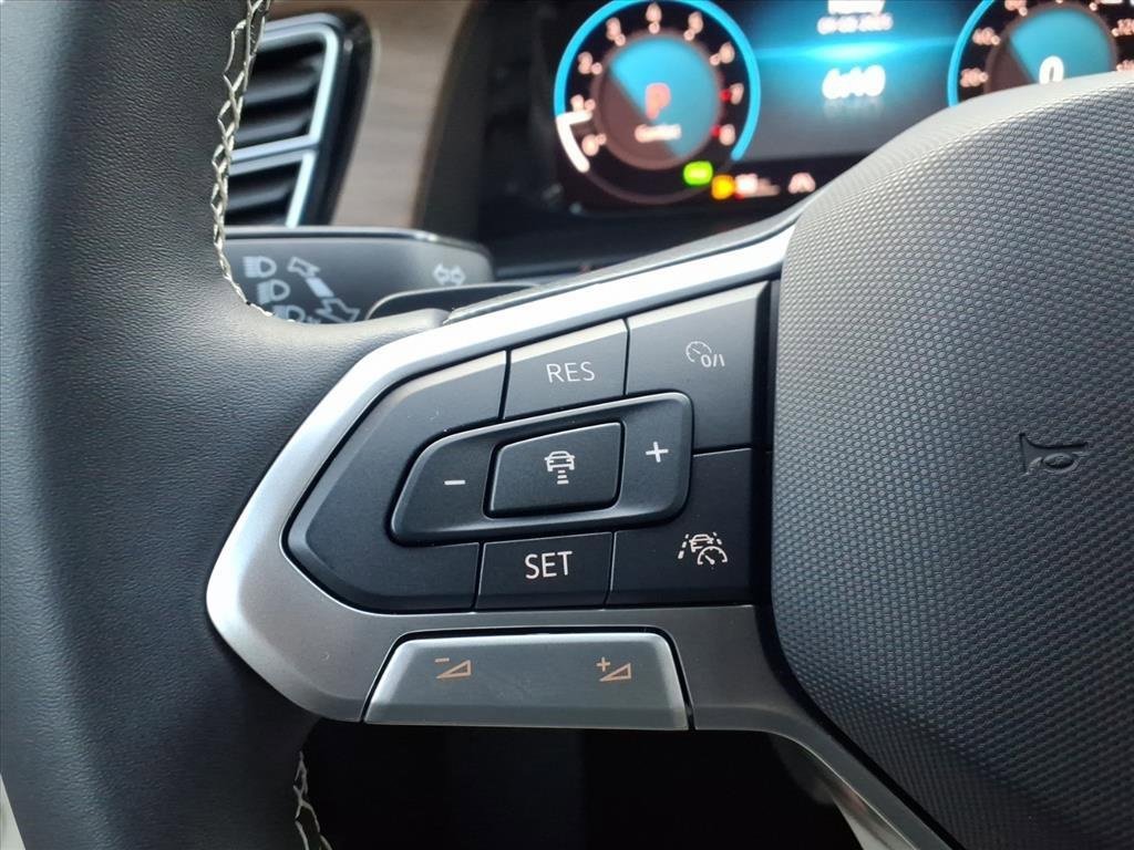 New 2026 Volkswagen Atlas SE image 18