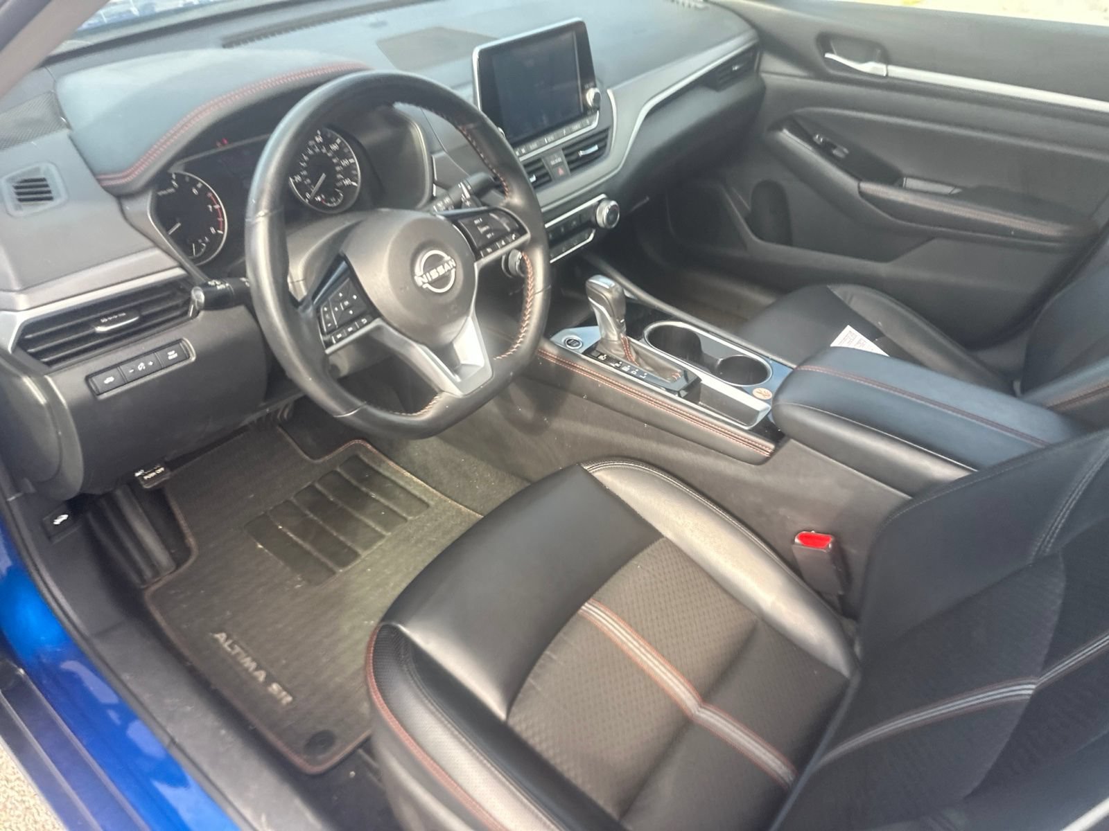 Used 2025 Nissan Altima 2.5 SR FWD image 13