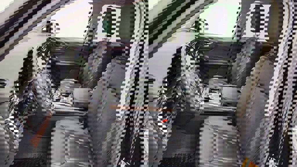 Used 2020 Audi Q7 3.0T Premium w/ Convenience Package image 22