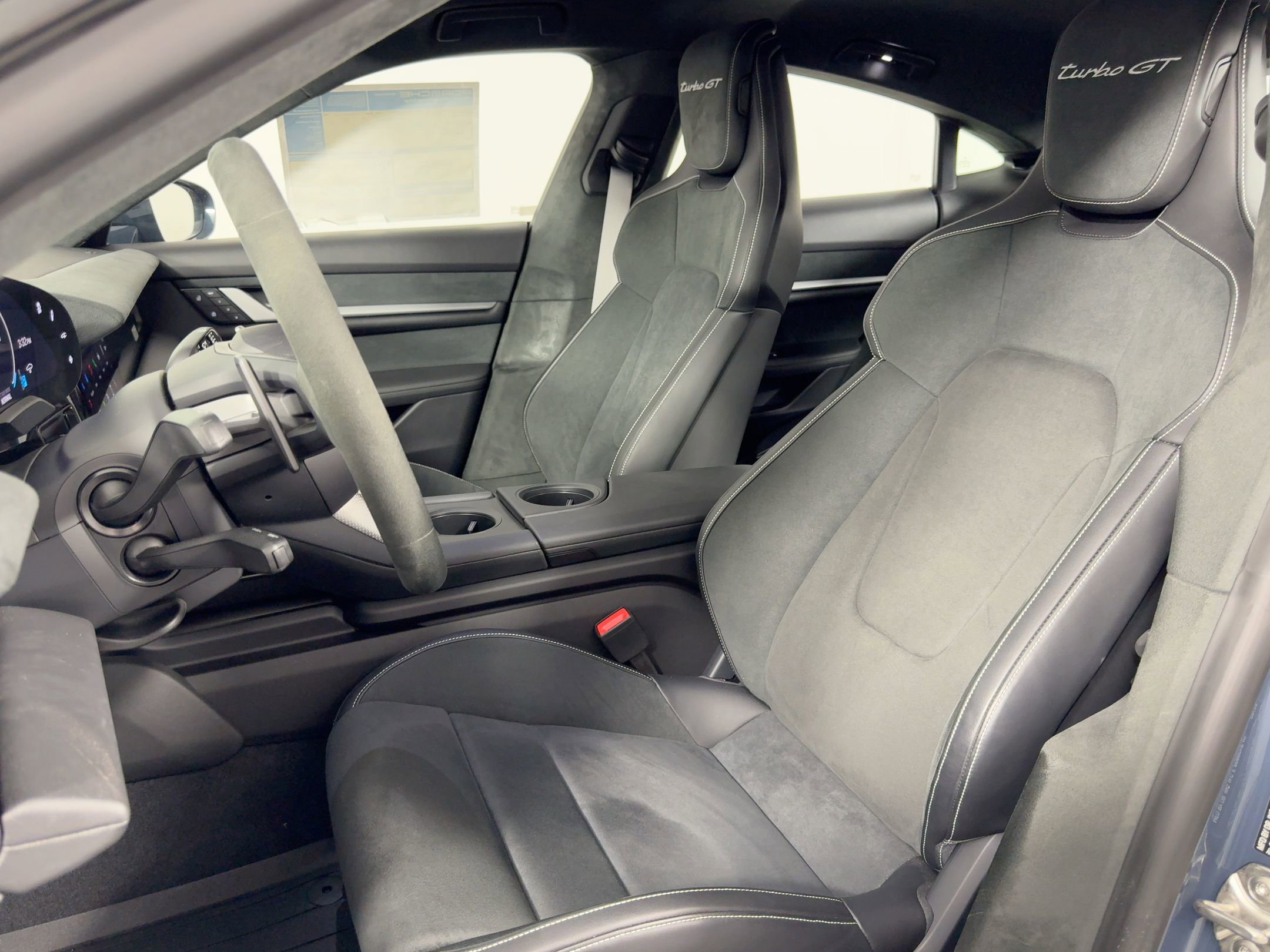 Used 2025 Porsche Taycan Turbo GT image 5