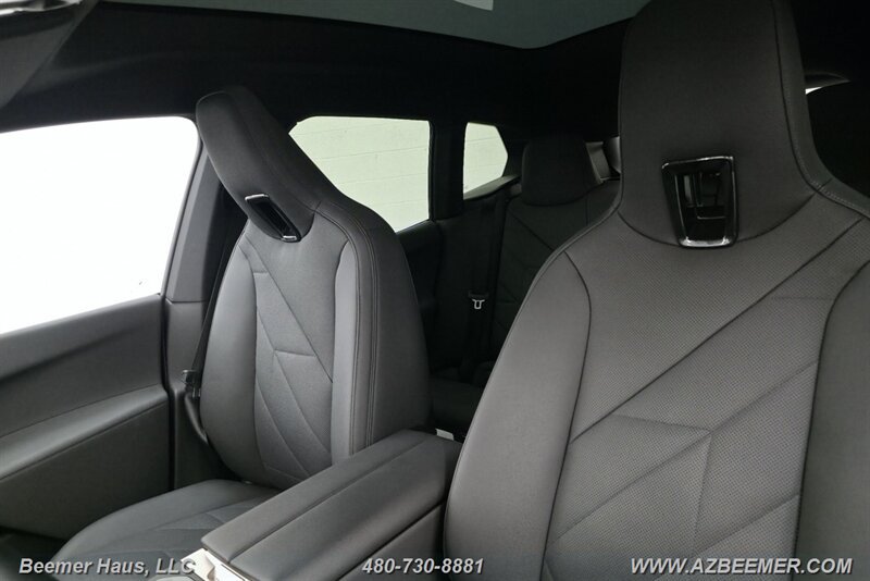 Used 2024 BMW iX xDrive50 w/ Premium Package AWD/4WD image 23