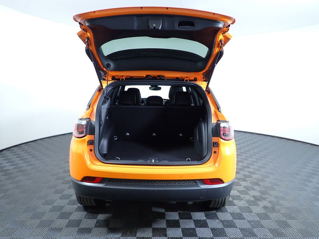 New 2026 Jeep Compass Limited w/ Sun, Sound & Navigation Group image 17