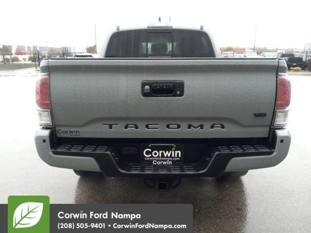 Used 2021 Toyota Tacoma TRD Off-Road image 4