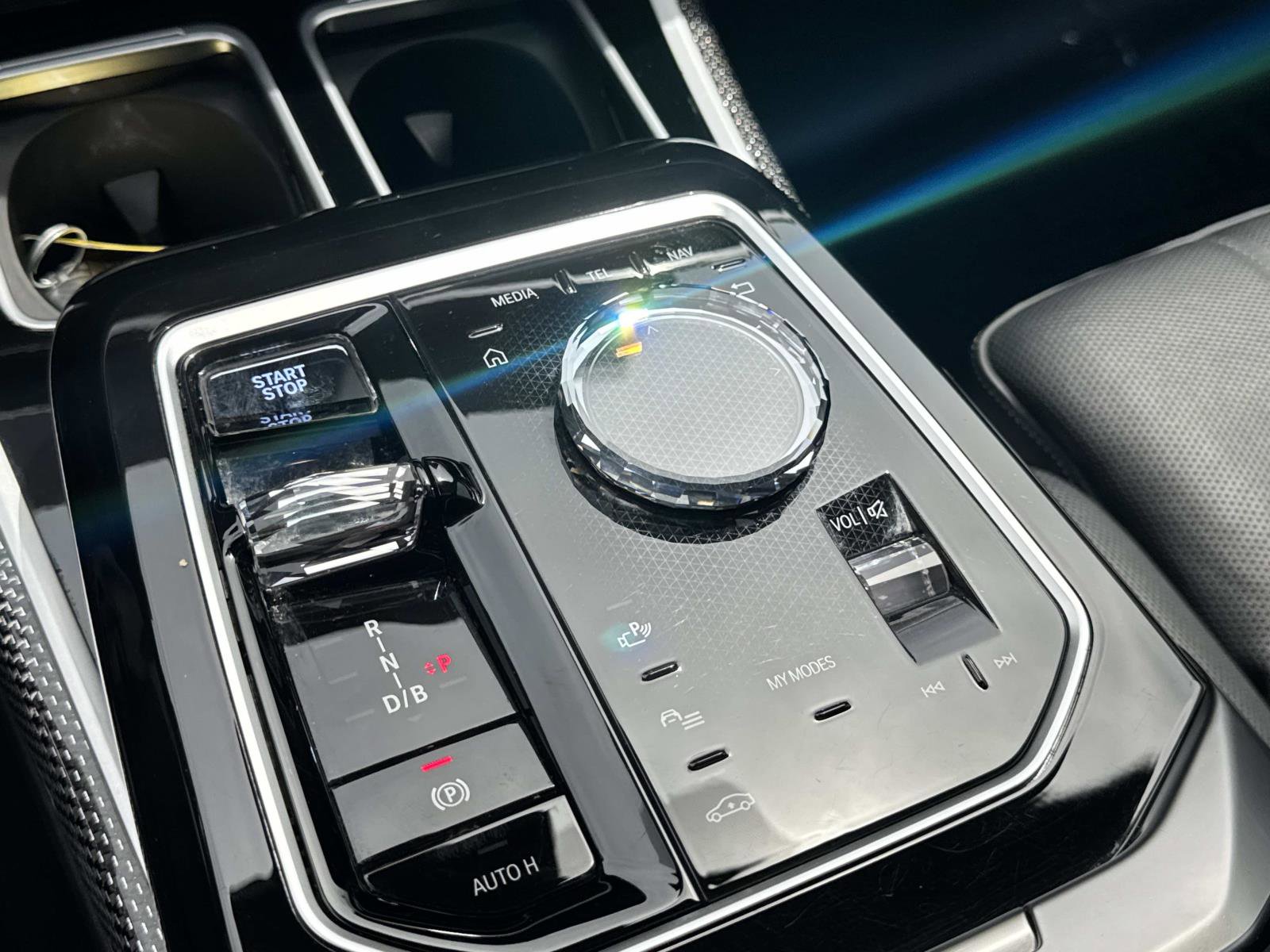Certified 2023 BMW i7 xDrive60 image 25
