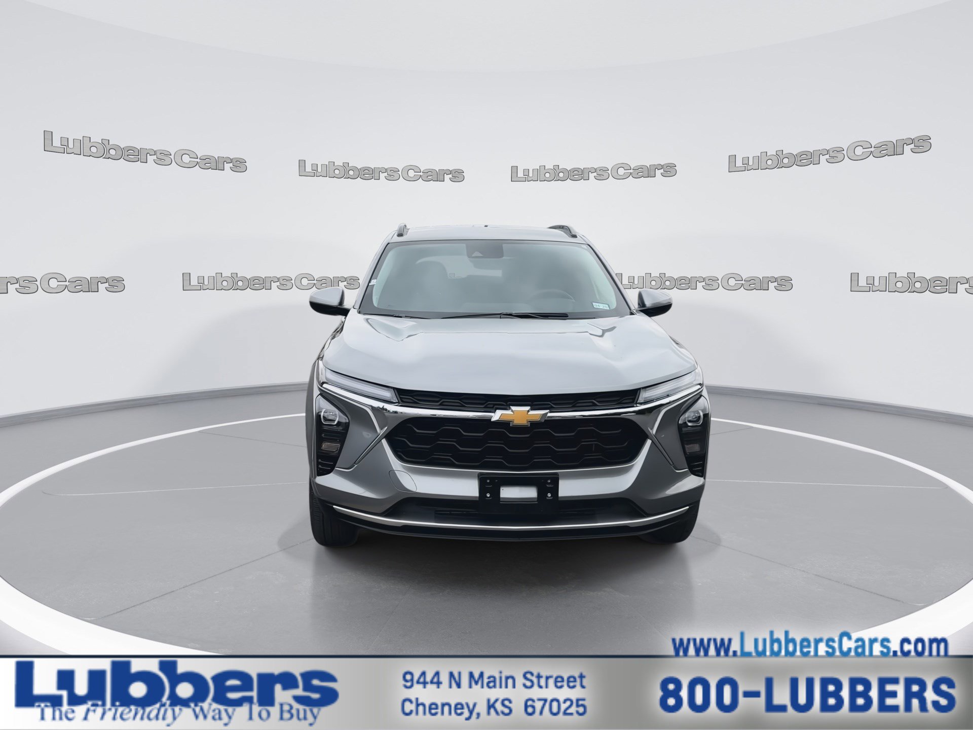 Used 2025 Chevrolet Trax LT w/ LT Convenience Package FWD image 3