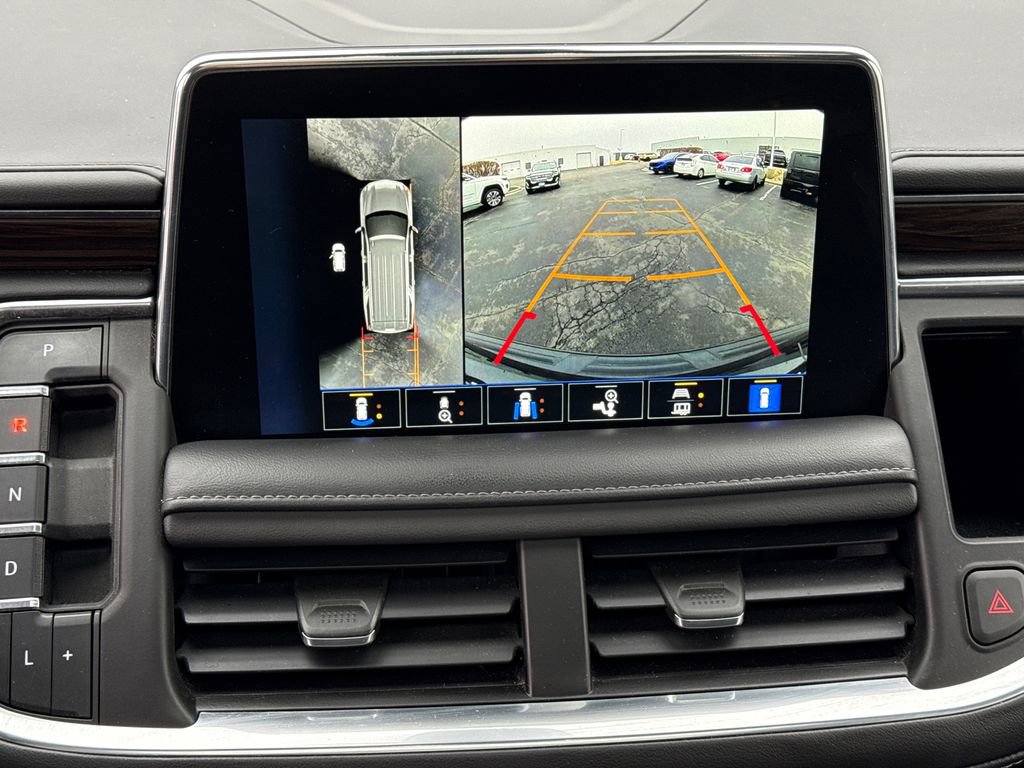 Used 2022 Chevrolet Suburban LT w/ LT Signature Plus Package image 26