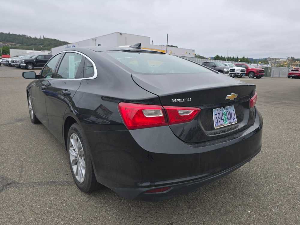 Used 2023 Chevrolet Malibu LT FWD image 16