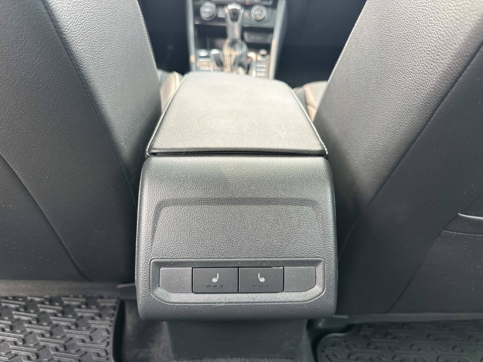 Used 2023 Volkswagen Jetta SEL FWD image 13
