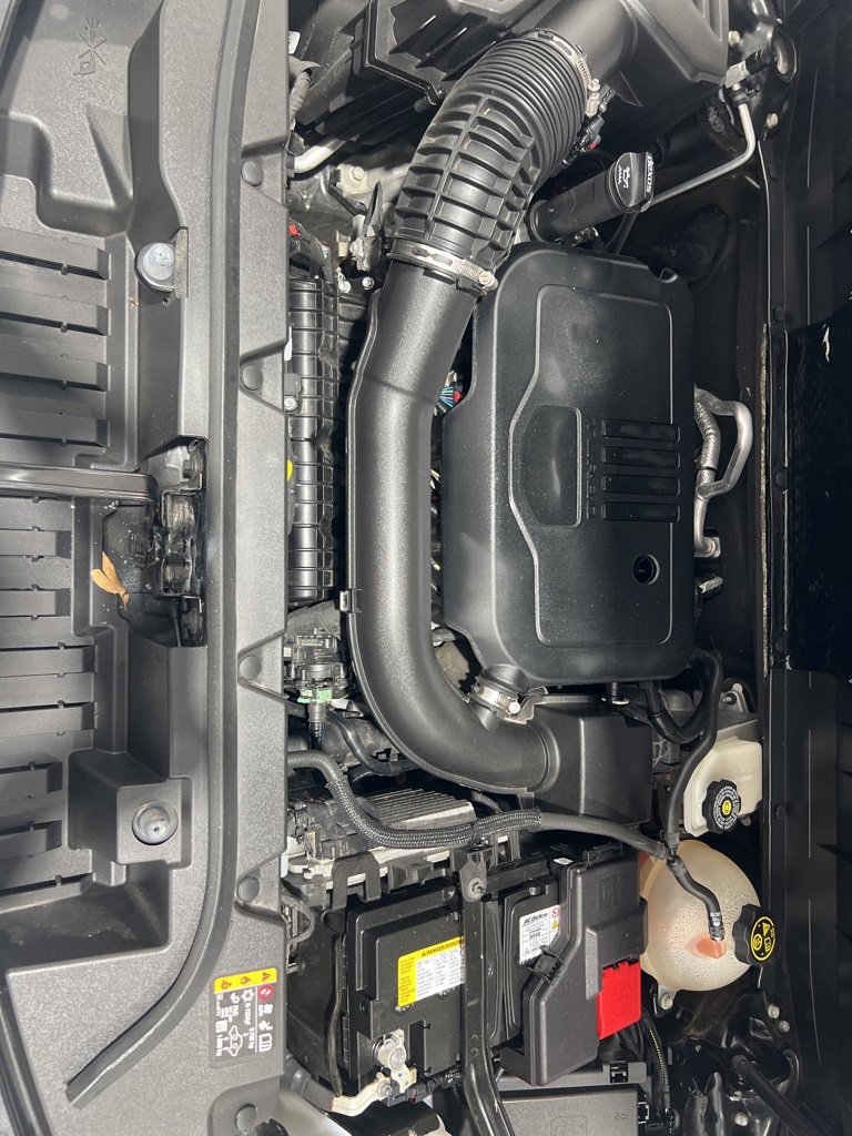 Used 2023 GMC Acadia SLE w/ LPO, Floor Liner Package image 46