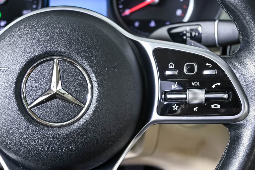 Used 2019 Mercedes-Benz C 300 Sedan image 12