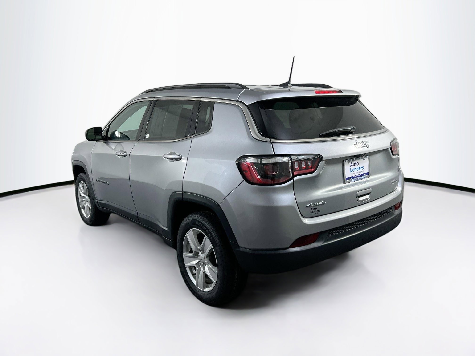 Used 2022 Jeep Compass Latitude image 7