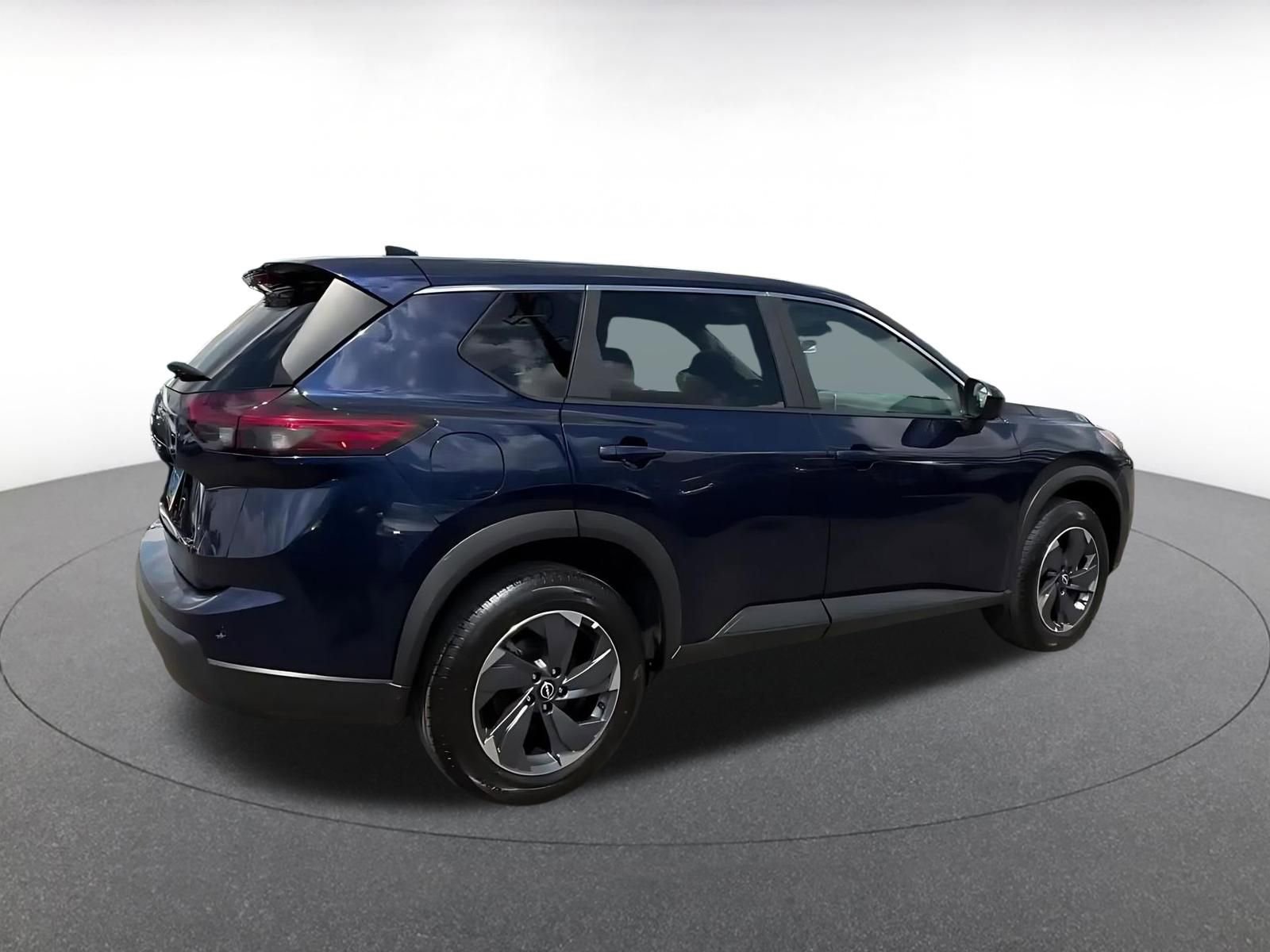 Used 2025 Nissan Rogue SV FWD image 15
