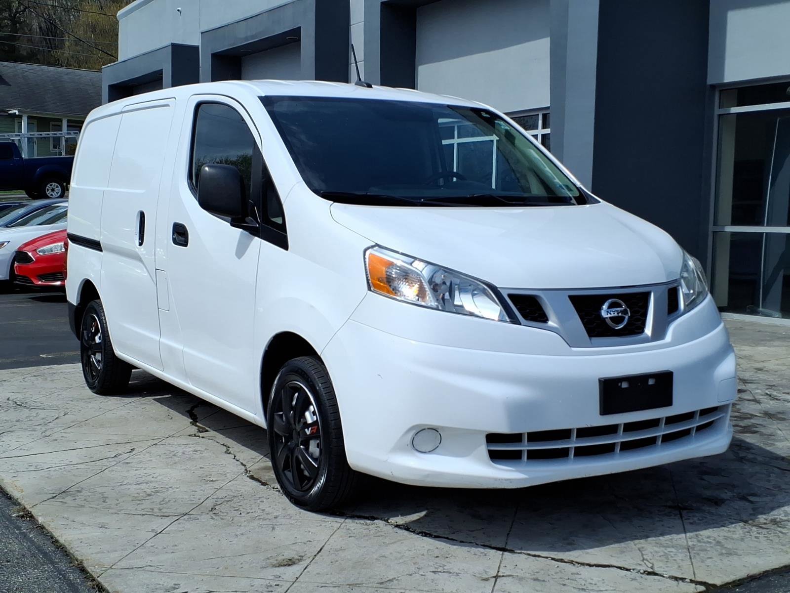 Used 2020 Nissan NV200 S FWD image 1