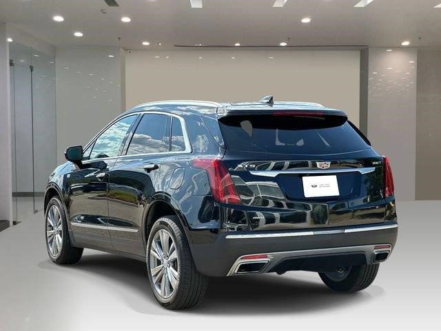 Certified 2023 Cadillac XT5 Premium Luxury AWD/4WD image 3