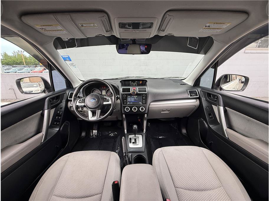 Used 2018 Subaru Forester 2.5i AWD/4WD image 8