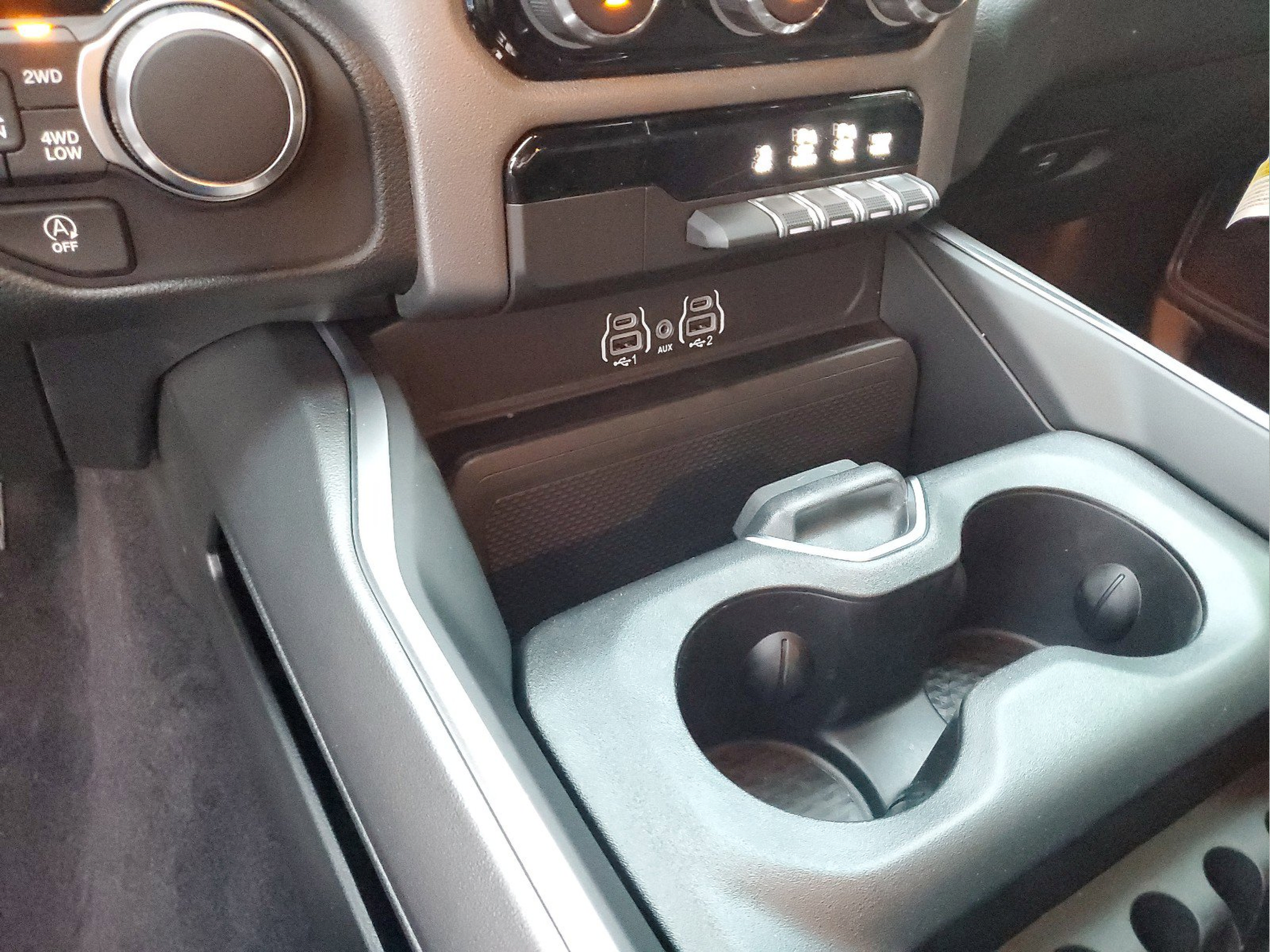 Certified 2026 RAM 1500 Express AWD/4WD image 19