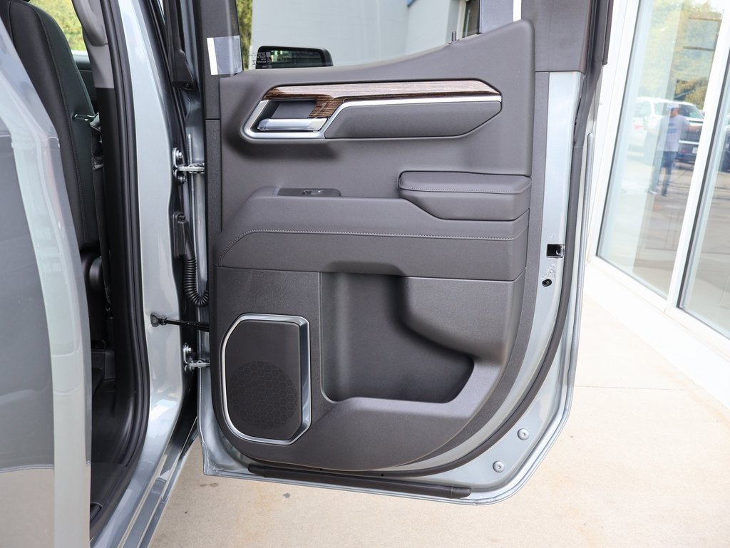 New 2026 GMC Sierra 1500 Elevation image 34