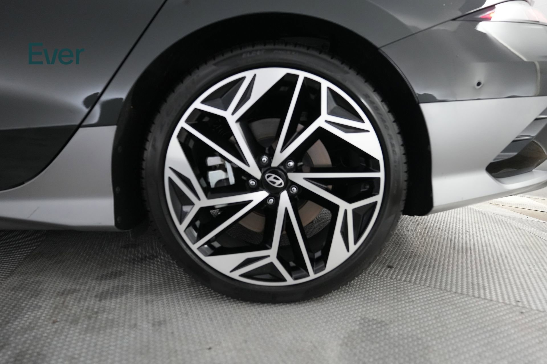 Used 2024 Hyundai Ioniq 6 SEL image 9