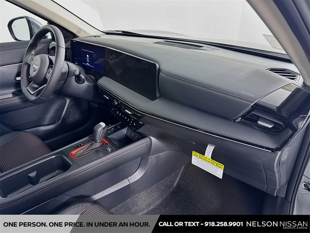 New 2025 Nissan Kicks SR w/ SR Premium Package image 28