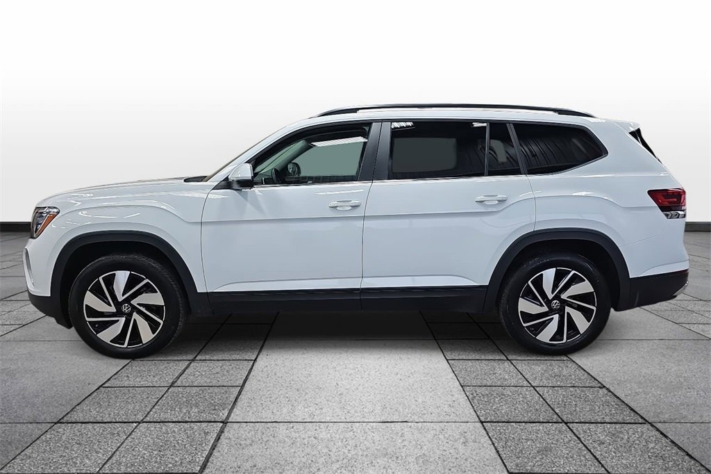 Used 2025 Volkswagen Atlas SE image 8
