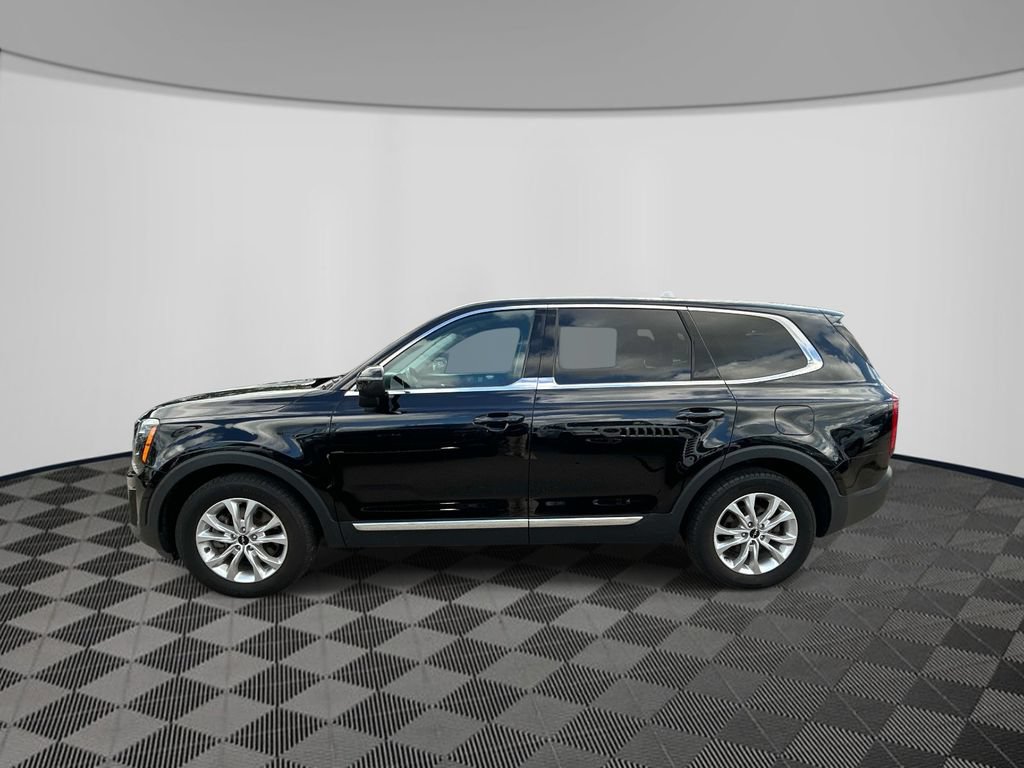 Used 2022 Kia Telluride LX AWD/4WD image 2