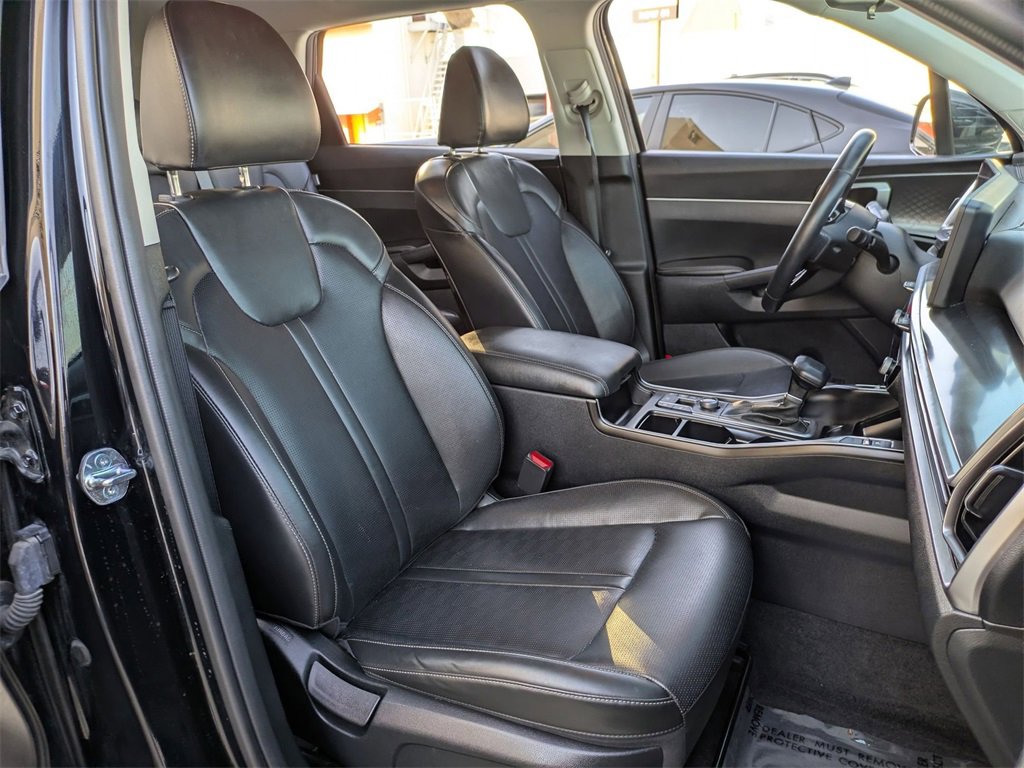 Used 2024 Kia Sorento S image 28